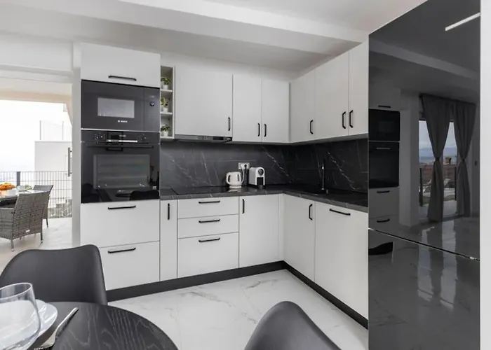 アパート 2b Breza