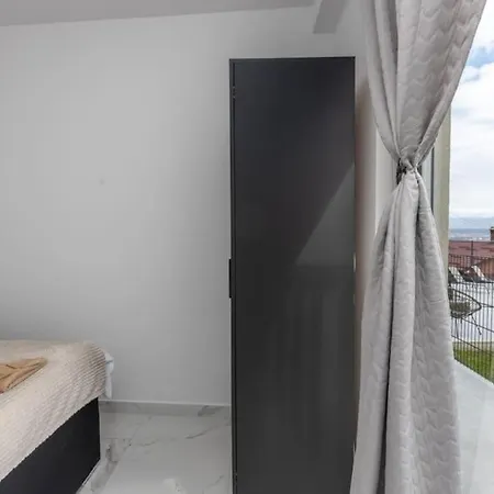 Apartment 2b